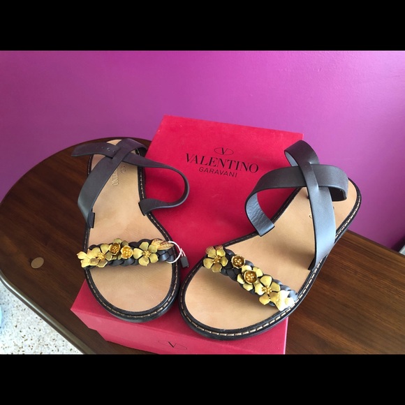 Valentino Garavani brown braided sandals 7/37 NIB - Picture 2 of 5